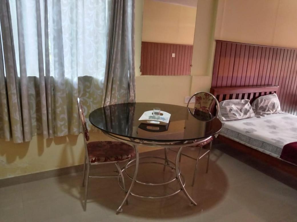 Riya Home Stay Munnar Anaviratty Exterior photo