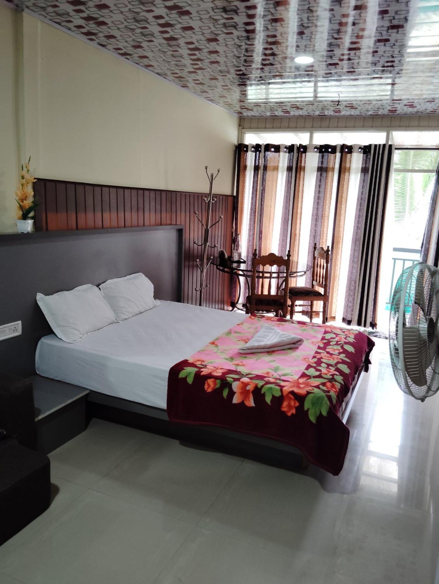 Riya Home Stay Munnar Anaviratty Exterior photo
